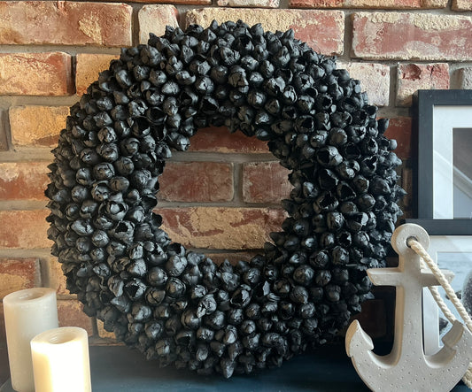 Kranz in schwarz / Türkranz / Wandkranz mit Coco-Früchten 40 oder 55 cm Durchmesser